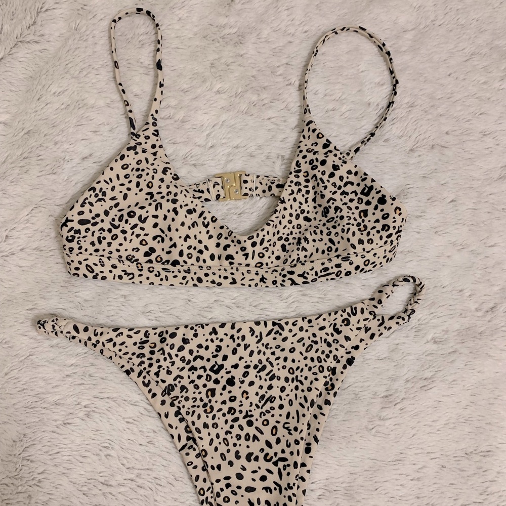 Kulani Kinis Bikini